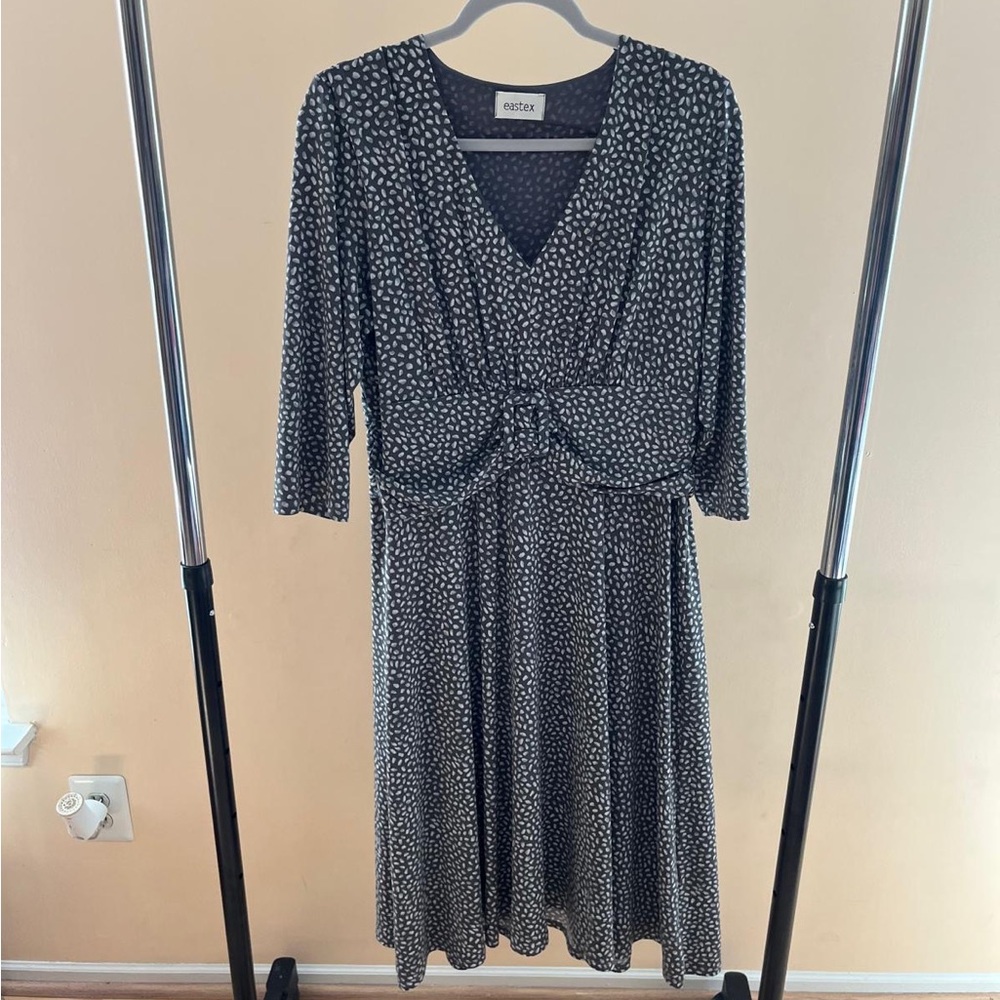 Blue V-Neck Ruched Sundress with 3/4 Sleeves